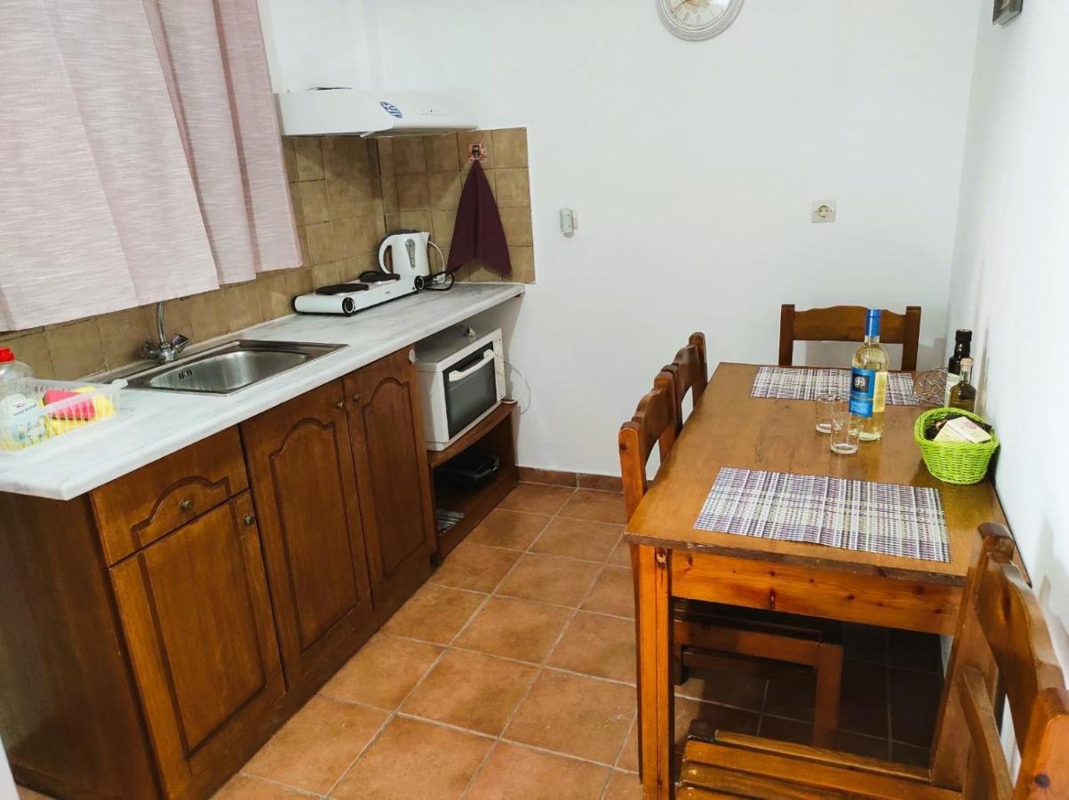 Aris Seaside Issos Apartamento